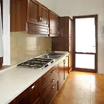 Giacu - Rei225 By Interhome *