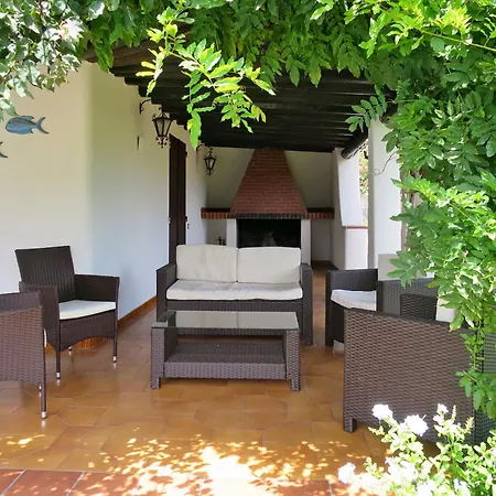 Giacu - Rei225 By Interhome *